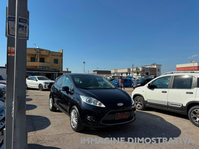 FORD Fiesta usata, con ABS