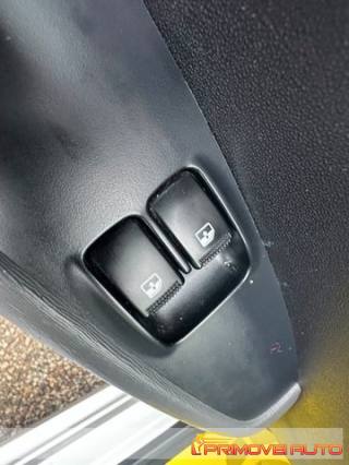 HYUNDAI i10 usata 9
