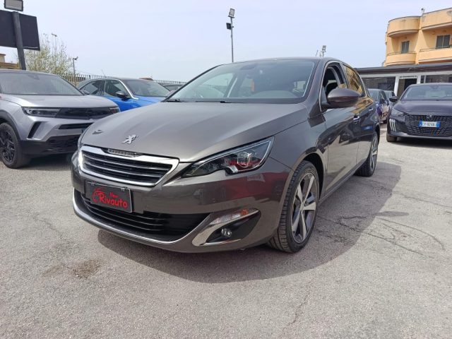 PEUGEOT 308 usata, con Airbag