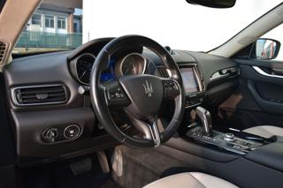 MASERATI Levante usata, con Fendinebbia