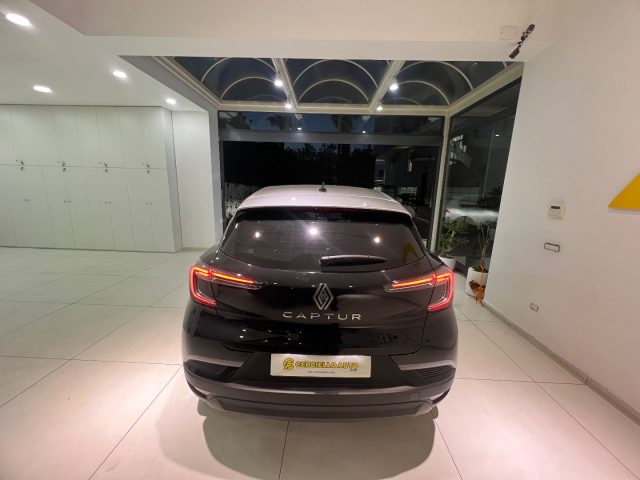 RENAULT Captur usata, con Controllo automatico clima