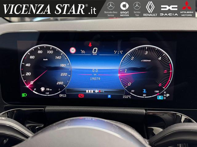 MERCEDES-BENZ GLA 180 usata, con Controllo automatico clima