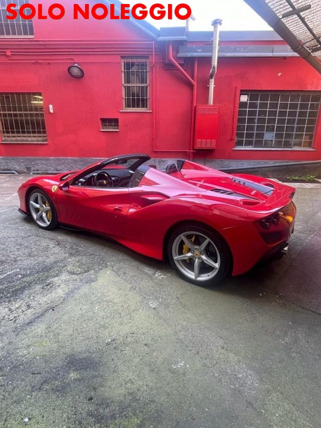 FERRARI F8 usata, con ABS
