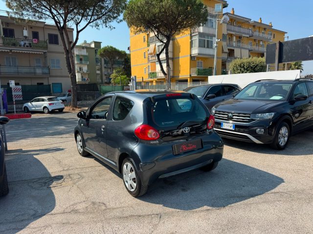 TOYOTA Aygo usata, con Autoradio