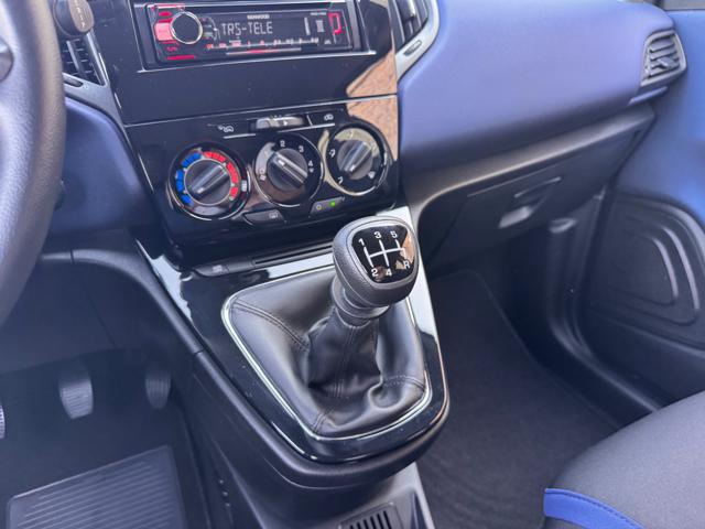 LANCIA Ypsilon usata, con MP3