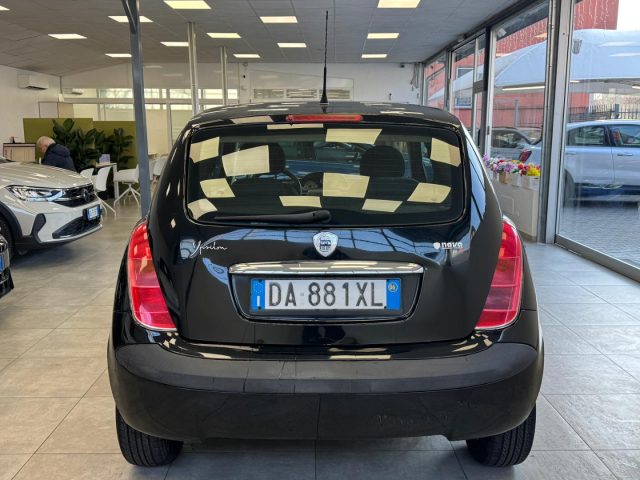 LANCIA Ypsilon usata, con Autoradio