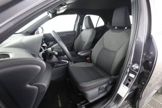TOYOTA Yaris Cross usata 2