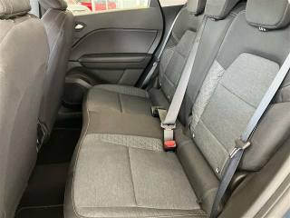 RENAULT Captur usata, con Bracciolo