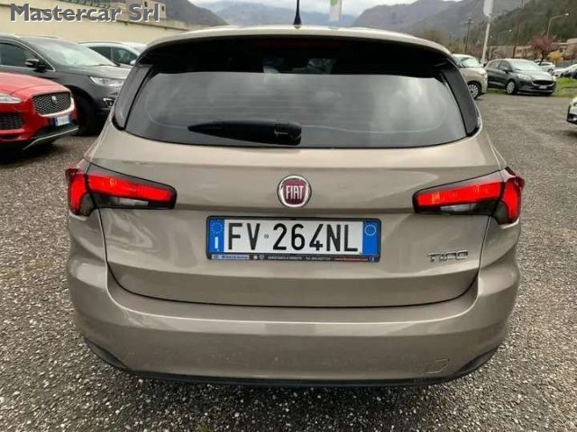 FIAT Tipo usata, con Controllo automatico clima