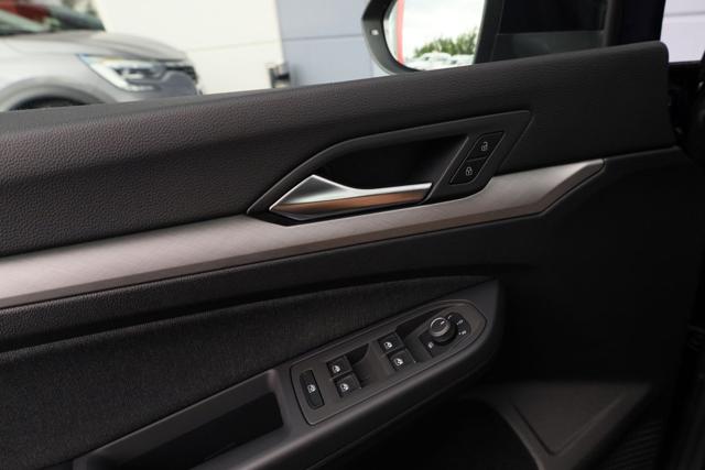 VOLKSWAGEN Golf usata, con Sensori di parcheggio posteriori