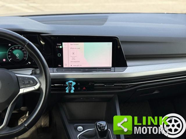 VOLKSWAGEN Golf usata, con USB