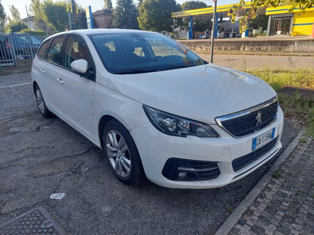 PEUGEOT 308 usata, con Airbag