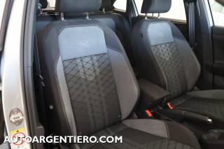 VOLKSWAGEN Taigo usata, con Sound system