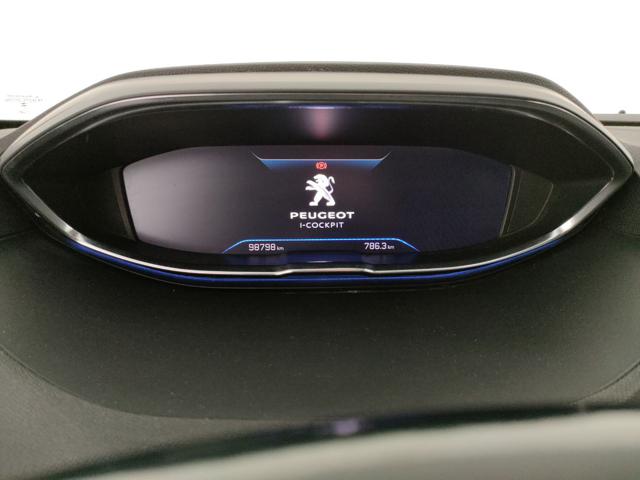 PEUGEOT 3008 usata, con USB