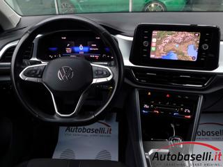 VOLKSWAGEN T-Roc usata, con USB