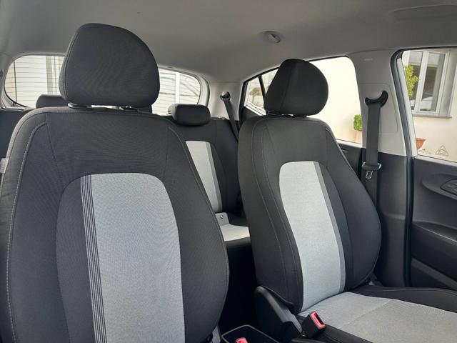 HYUNDAI i10 usata 25