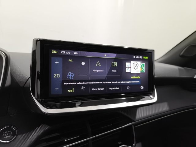 PEUGEOT 2008 usata, con Vetri oscurati