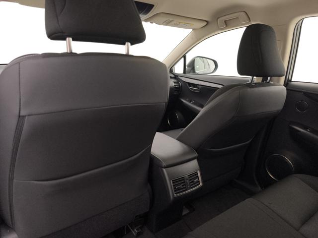 LEXUS NX 300h usata, con Luci diurne LED