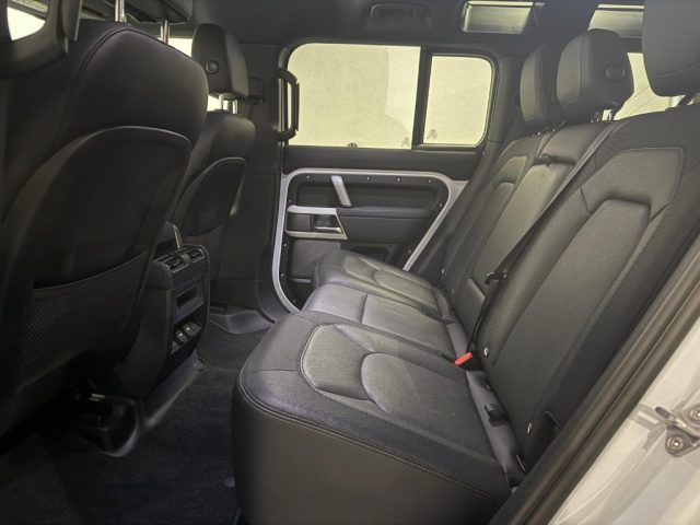 LAND ROVER Defender usata 10