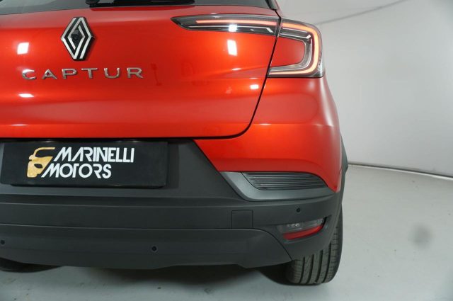 RENAULT Captur usata, con Sedile posteriore sdoppiato
