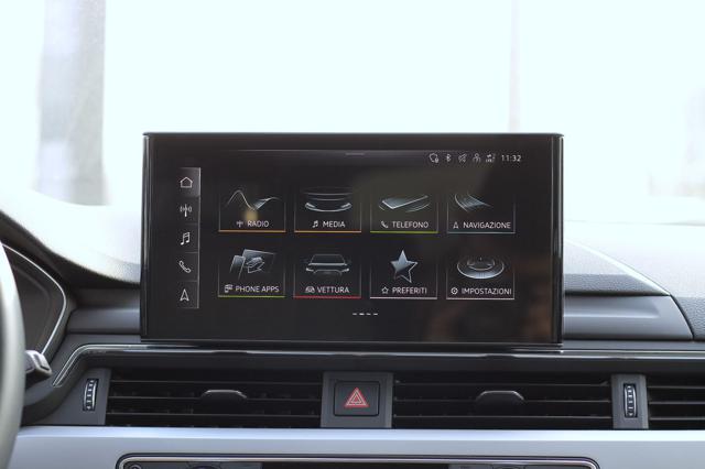 AUDI A4 usata, con Fari LED