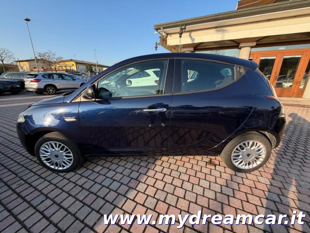 LANCIA Ypsilon usata, con Autoradio