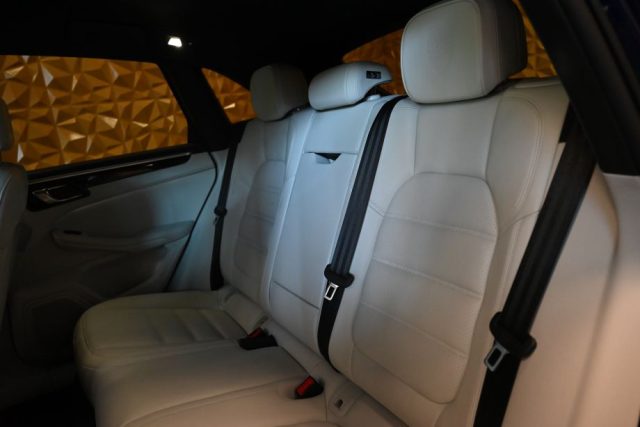 PORSCHE Macan usata 30
