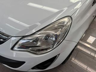 OPEL Corsa usata, con Sedile posteriore sdoppiato