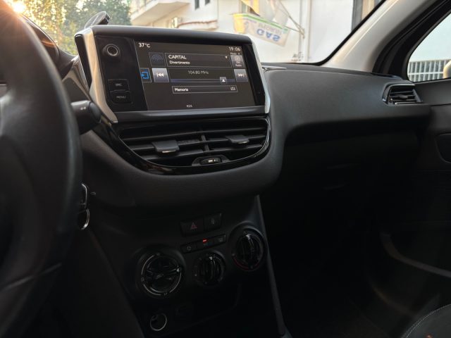 PEUGEOT 208 usata, con Schermo multifunzione interamente digitale