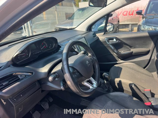 PEUGEOT 208 usata, con Cerchi in lega