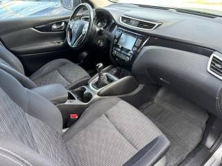 NISSAN Qashqai usata, con USB