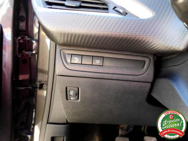 PEUGEOT 2008 usata, con Interni in pelle