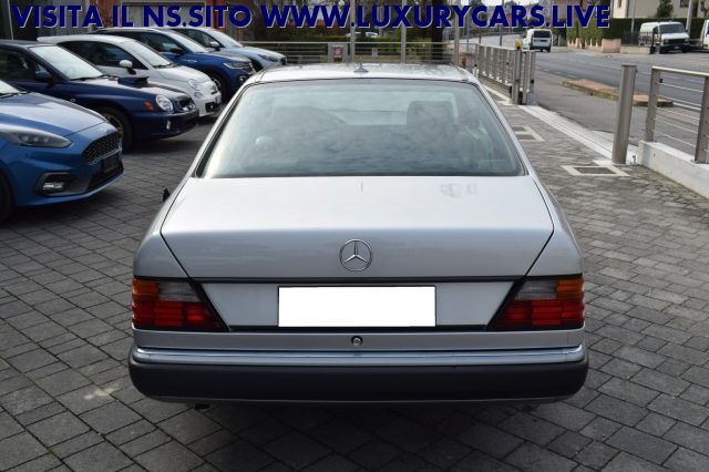 MERCEDES-BENZ CE 200 usata, con Chiusura centralizzata