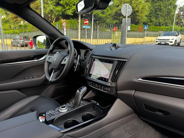 MASERATI Levante usata, con Volante in pelle