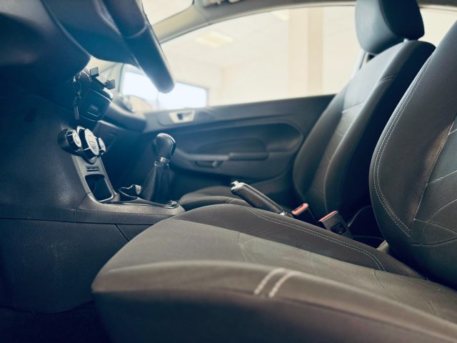 FORD Fiesta usata, con Chiusura centralizzata