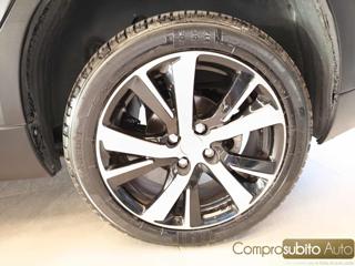 PEUGEOT 2008 usata, con Specchietti laterali elettrici