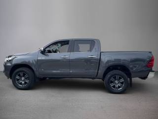 TOYOTA Hilux usata, con Autoradio