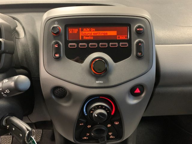 PEUGEOT 108 usata, con USB
