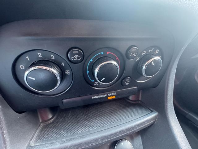 FORD Ka+ usata, con Specchietti laterali elettrici