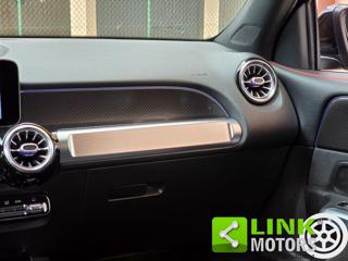 MERCEDES-BENZ GLB 200 usata, con Autoradio digitale