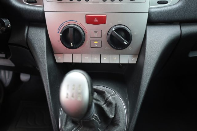 LANCIA Ypsilon usata 26