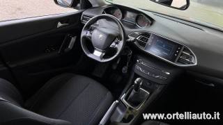 PEUGEOT 308 usata, con Luci diurne LED
