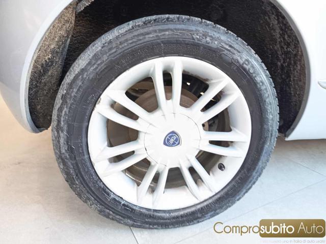 LANCIA Ypsilon usata 23