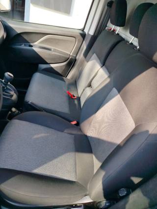 FIAT Doblo usata 16