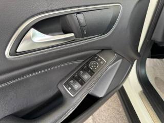 MERCEDES-BENZ GLA 200 usata 36