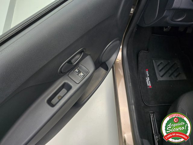 DACIA Sandero usata, con Bluetooth