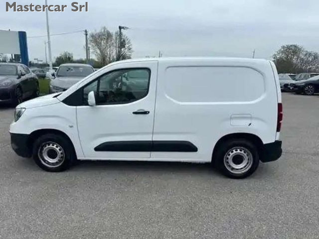 OPEL Combo usata, con Alzacristalli elettrici