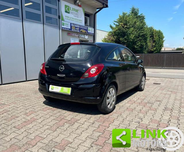 OPEL Corsa usata, con ESP