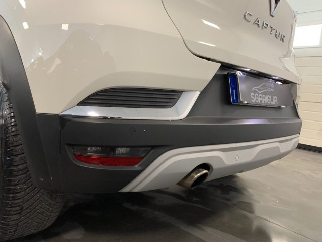 RENAULT Captur usata, con Autoradio digitale