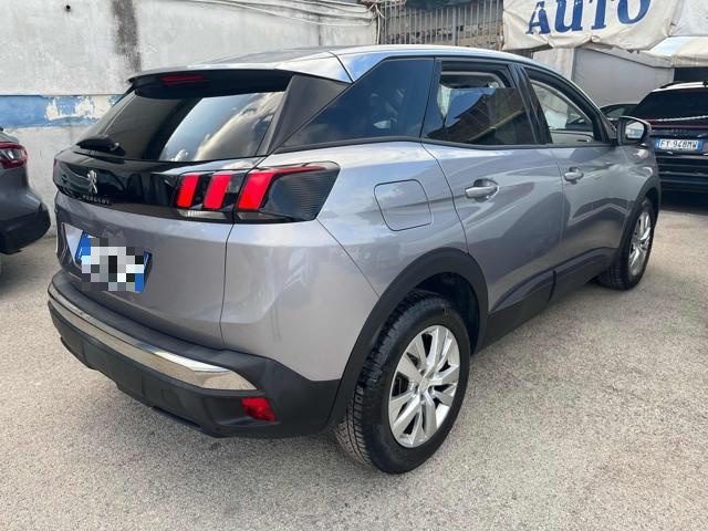 PEUGEOT 3008 usata, con Airbag